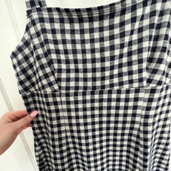 The general good plaid dress W/ Slit - Picture 6 of 9